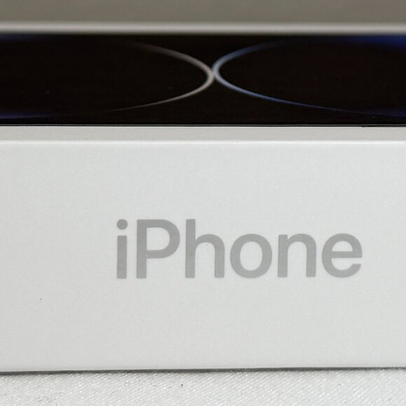 Empty Retail Box: Apple iPhone 14 Pro Max w/ USB-C to Lightning Cable Silver 1TB - Picture 2 of 9